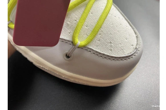 DM1602 106 8 Lot O-W Low Dunk Nike 0827